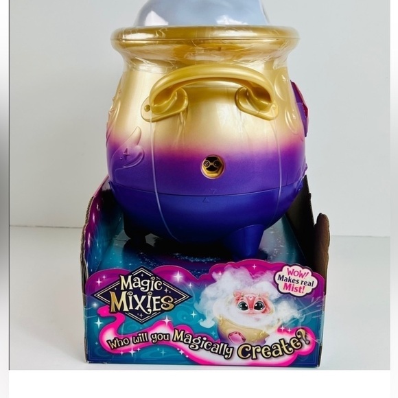 MAGIC Mixies Magical Misting Cauldron With Interactive Toy Pink - Picture 2 of 4